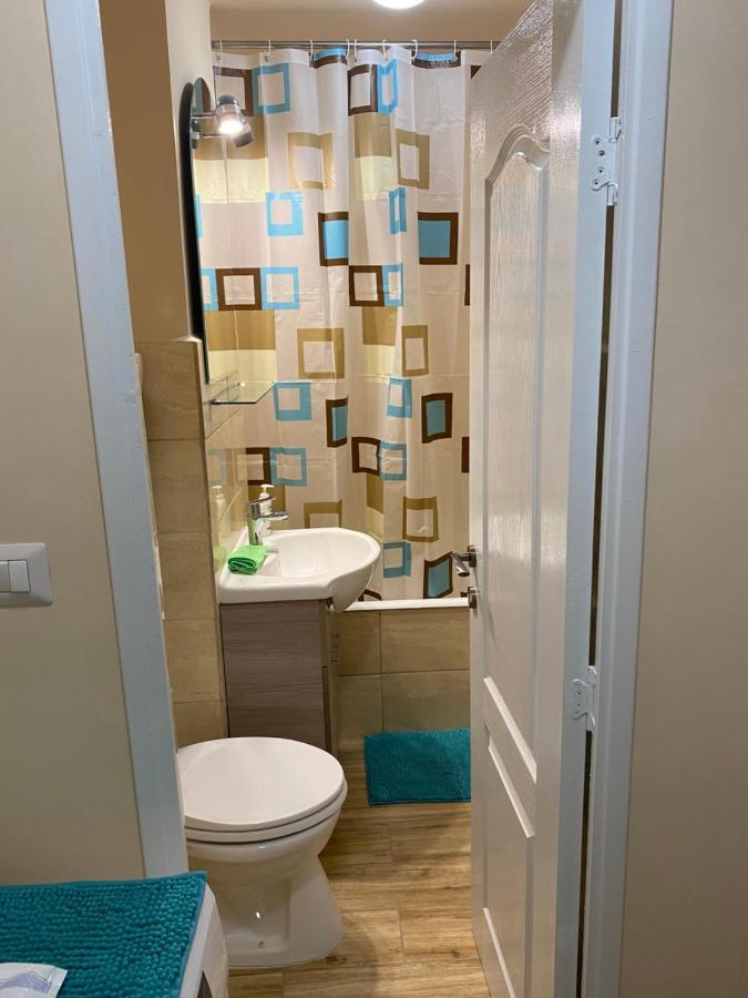 Apartament Garsoniera Lux Mioritei Bacău Zewnętrze zdjęcie